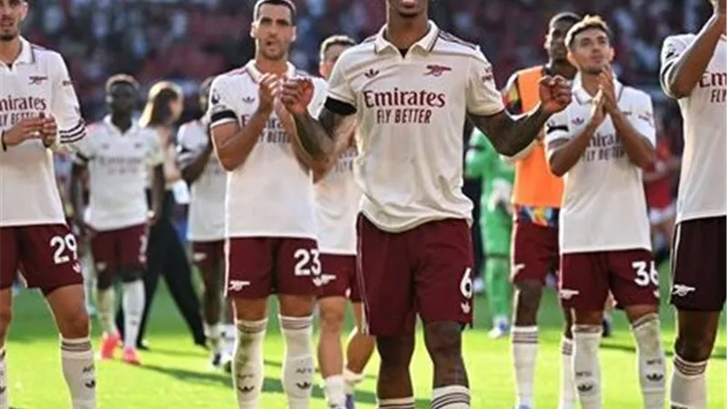 جيوكيريس يقود تشكيل أرسنال ضد ليدز يونايتد في الدوري الإنجليزي