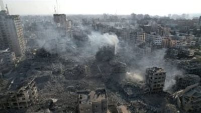 مجزرة جديدة في غزة.. الاحتلال يقصف خيمة ومخبز ويقتل أطفالاً