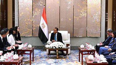 رئيس الوزراء: نسعى لإنتاج 10 ملايين متر مكعب من المياه المحلاة يوميا
