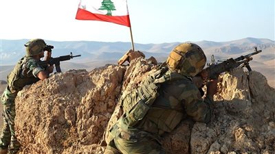 الاحتلال الإسرائيلي يتوعد بسيناريو غزة ويستهدف الجيش في الجنوب اللبناني