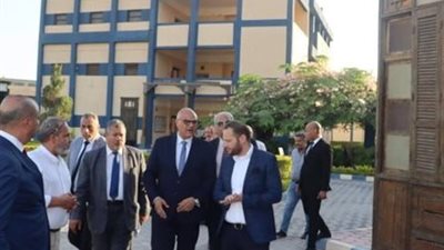 محافظ القليوبية يزور مدرسة إيجيبت جولد للتكنولوجيا التطبيقية للحُلي والمجوهرات في مدينة العبور