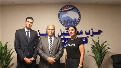 مستقبل وطن بالإسكندرية يكرم أمير أبو الفتوح تقديرًا لجهوده في خدمة المجتمع