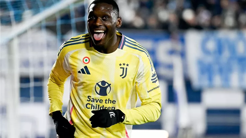 توتنهام يقترب بقوة من ضم كولو مواني نجم باريس سان جيرمان