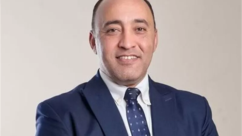 حسام حسن: إزالة الحواجز أمام السفارة البريطانية حق سيادي ومواجهة لمحاولات الإخوان التخريبية (خاص)