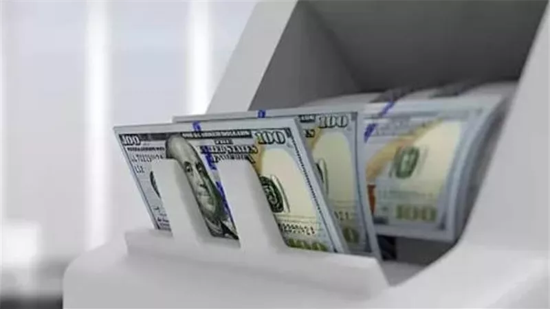 سعر الدولار الآن في البنوك 8-9-2025.. بكام الأخضر النهارده؟