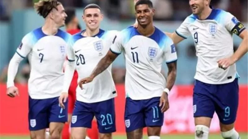  كأس العالم.. تعرف على معلق مباراة إنجلترا أمام الأرجنتين 
