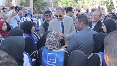 بالتعاون مع حياة كريمة.. محافظ سوهاج يشهد توزيع 35 جهاز عروس للفئات الأولى بالرعاية