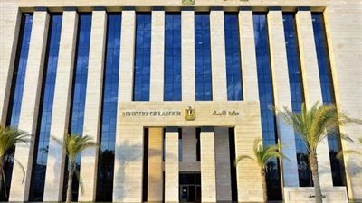 7574 فرصة توظيف.. وزارة العمل تصدر أحدث نسخة من نشرة التوظيف