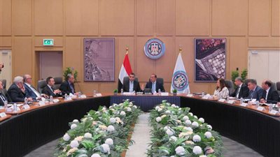وزير المالية: نواجه التحديات بحسم.. ونحاول غلق الملفات القديمة مع الأطراف المعنية