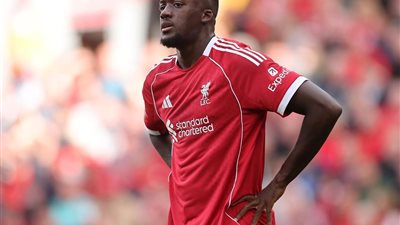ليفربول يتحرك لتجديد عقد كوناتي وسط ضغط من ريال مدريد لخطفه مجانًا في 2026