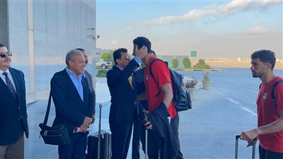 وزير الرياضة يستقبل بعثة المنتخب الوطني بمطار القاهرة عقب العودة من بوركينا فاسو