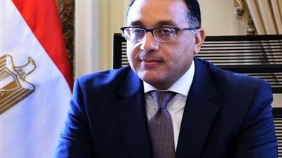 رئيس الوزراء يهنئ القائد العام للقوات المسلحة بذكرى نصر أكتوبر