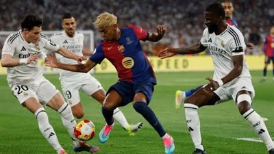 برشلونة ينافس ريال مدريد على نجم مانشستر سيتي