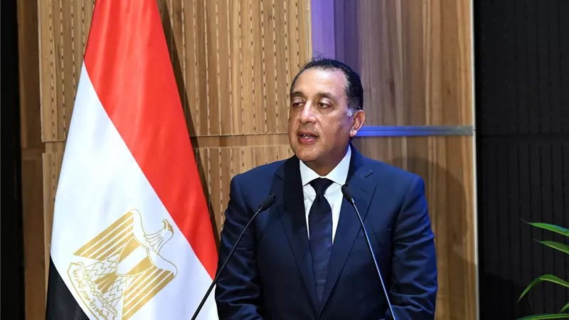 مدبولي إلى شرم الشيخ لحضور مؤتمر الإنتوساي الدولي للرقابة المالية والمحاسبية