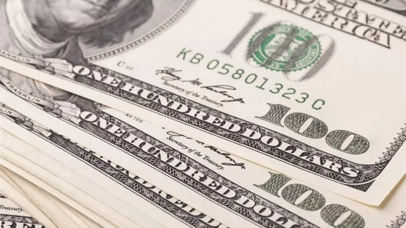 سعر الدولار اليوم الاثنين 8-9-2025 في البنوك الحكومية والخاصة.. الأخضر بكام؟