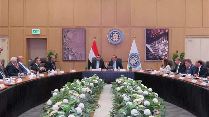وزير المالية: نواجه التحديات بحسم.. ونحاول غلق الملفات القديمة مع الأطراف المعنية