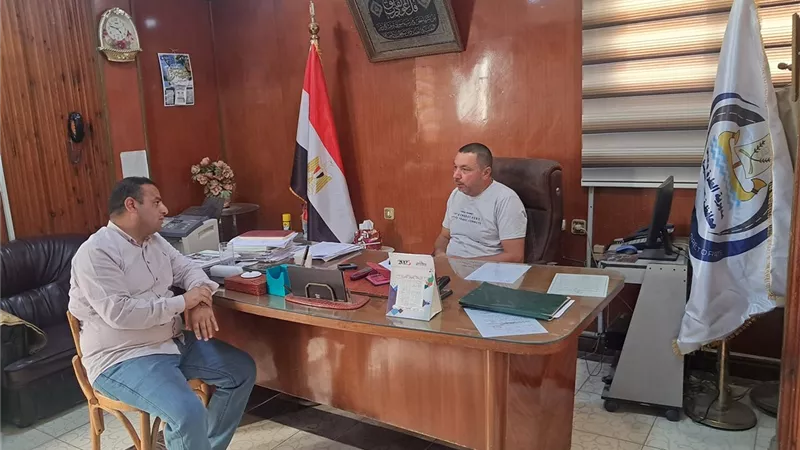 وكيل وزارة الطرق: الترع والحمولات الثقيلة تهدد طرق كفر الشيخ (خاص)