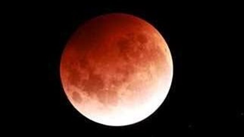خسوف القمر 