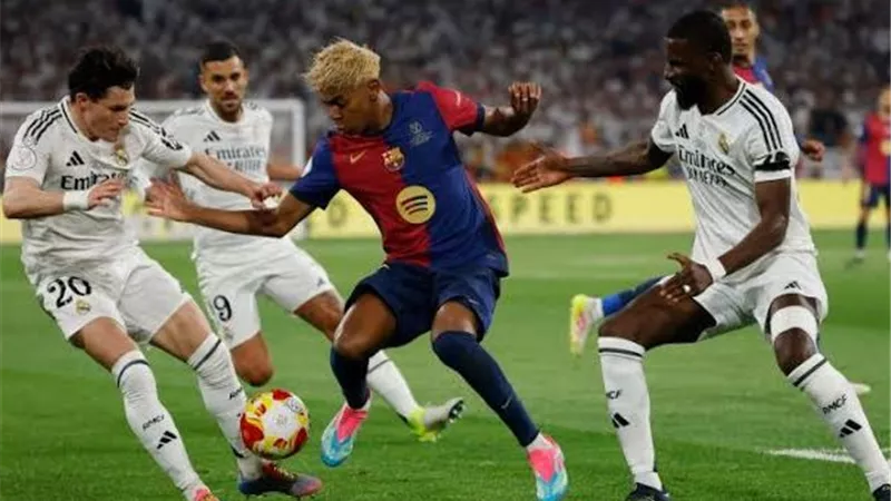 موعد انطلاق بطولة الدوري الإسباني والقنوات الناقلة
