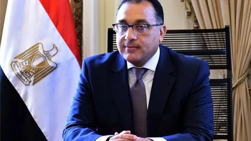 رئيس الوزراء يتفقد أعمال تطوير المنطقة المحيطة بالمتحف المصري الكبير