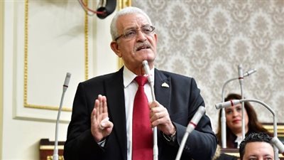 مفاجأة للموظفين المفصولين بسبب المخدرات.. البرلمان يناقش إعادتهم للعمل بشروط
