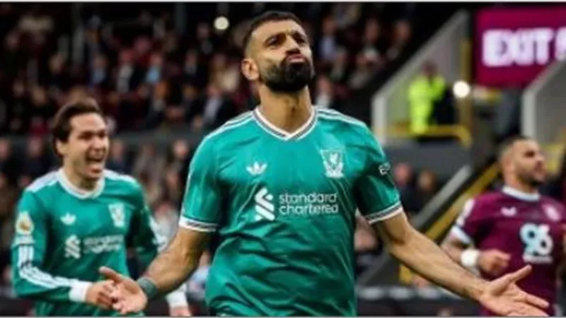 محمد صلاح يخطف فوزًا قاتلًا لليفربول أمام بيرنلي في الدوري الإنجليزي