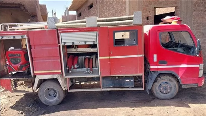 حريق هائل يلتهم مصنع أحذية بالمرج.. والدفع بـ10 سيارات إطفاء لإخماد النيران