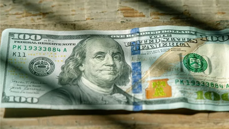 سعر الدولار الأمريكي أمام الجنيه المصري اليوم الأثنين 15-9-2025 بكام؟