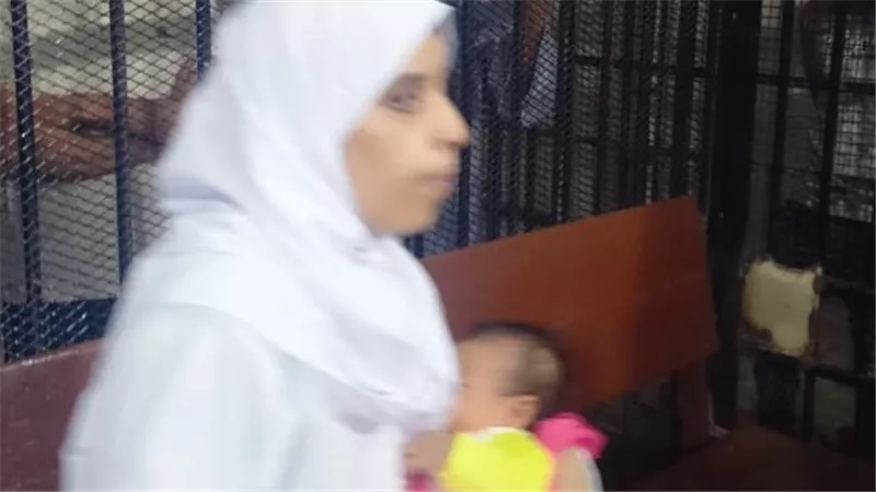 لجلسة 11 أكتوبر.. تأجيل محاكمة المتهمة بقتل زوجها وأطفاله الستة في دلجا
