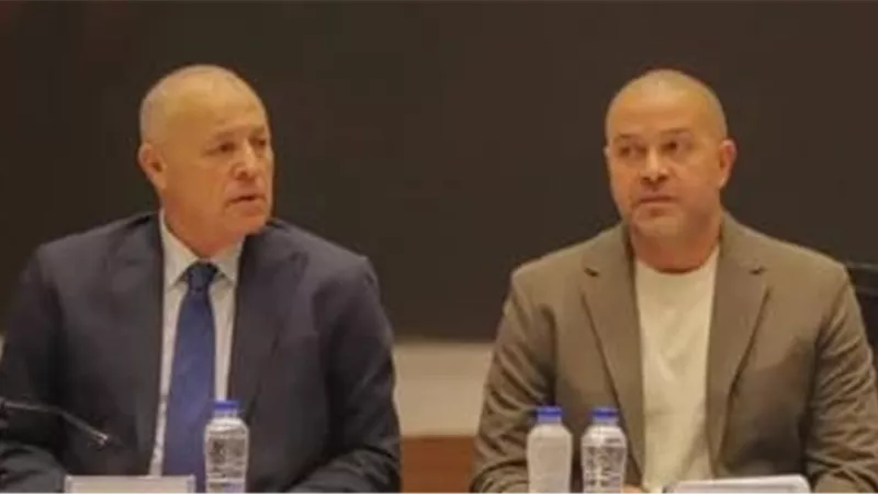 القمة تحت المجهر.. رابطة الأندية تضغط لاستقدام حكام أجانب