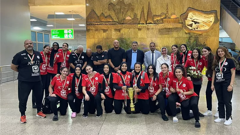 الشباب الرياضة تحتفي ببطلات إفريقيا في كرة اليد