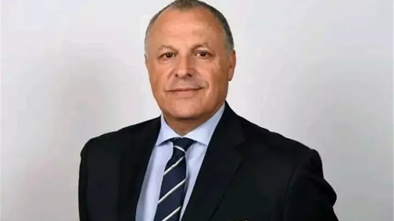 وزير الرياضة يهنئ أبو ريدة بعد تزكيته نائبا أول لرئيس الاتحاد العربي لكرة القدم