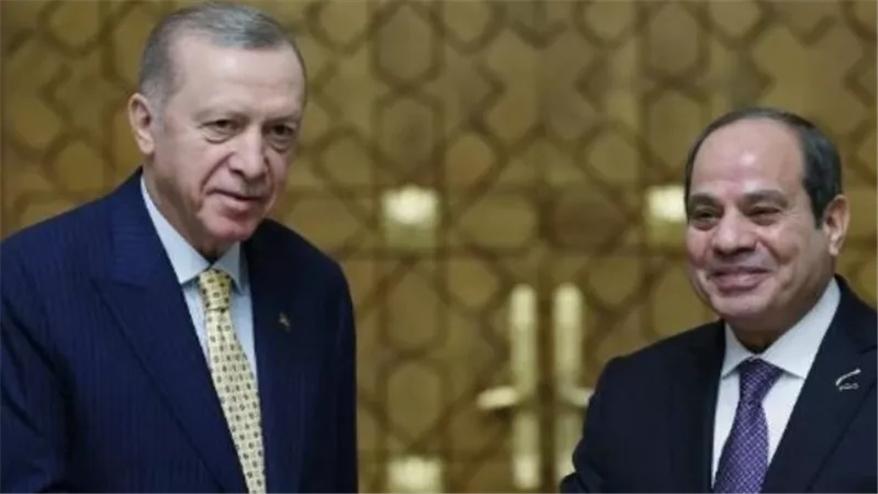 السيسي وأردوغان يؤكدان رفض العدوان على قطر.. ويدعوان لإنهاء الكارثة الإنسانية بقطاع غزة