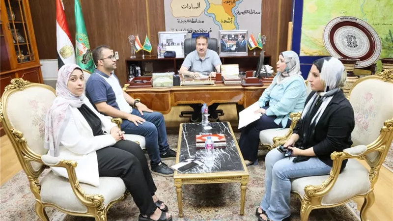 تطوير المناطق غير المخططة ومشروعات الخطة الاستثمارية على طاولة محافظ المنوفية