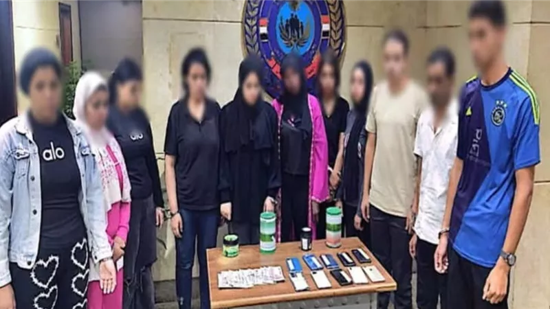 ضبط مدير نادي صحي و11 آخرين لممارسة الرذيلة والأعمال المنافية للآداب في الجيزة