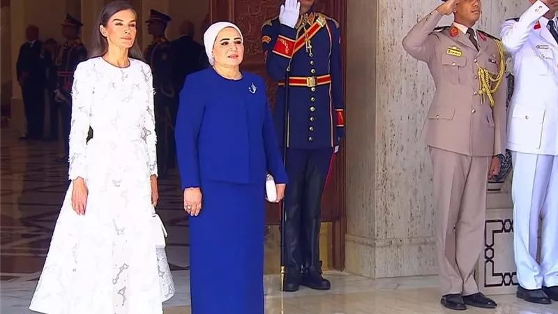 السيدة انتصار السيسي ترحب بقرينة رئيس سنغافورة في مصر.. وتؤكد عمق العلاقات بين البلدين