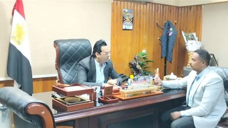 صحة سوهاج تبحث تشغيل العيادات المسائية والتوسع في التخصصات الطبية لخدمة المواطنين