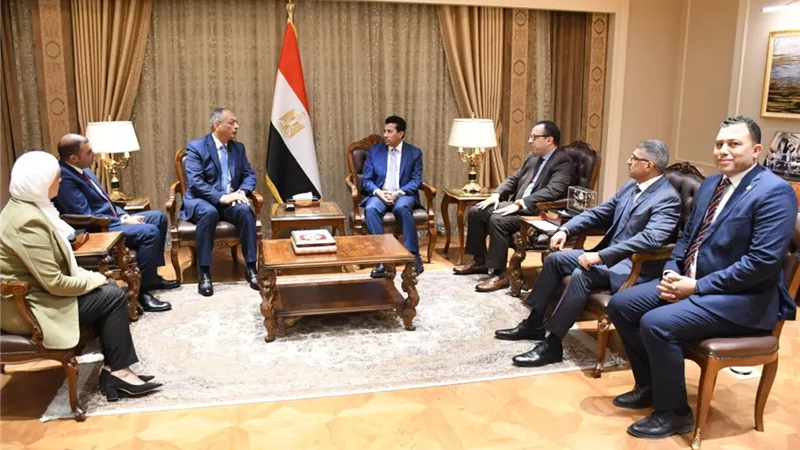 وزير الرياضة يشهد توقيع بروتوكول لضمان جودة المنتجات الرياضية في مصر