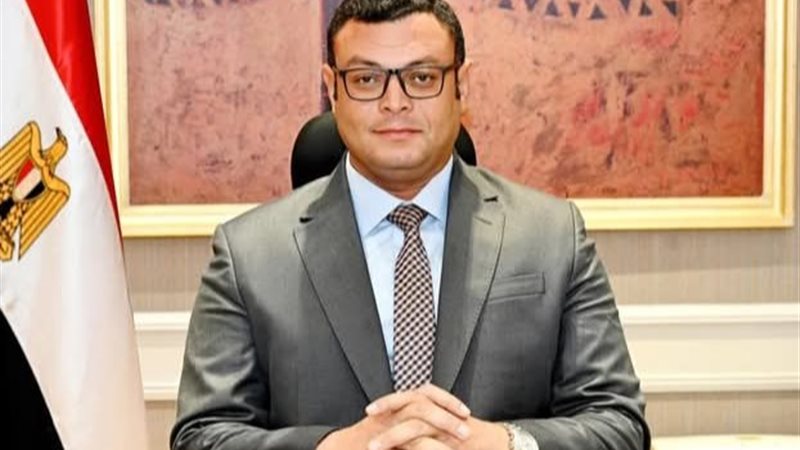 وزير الإسكان 