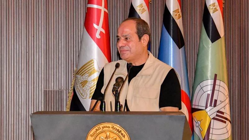 الرئيس السيسي يتفقد الأكاديمية العسكرية المصرية داخل القيادة الاستراتيجية 