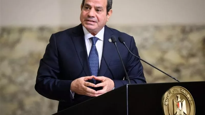 في اليوم الوطني.. السيسي يبعث برقية تهنئة للقيادة السعودية 