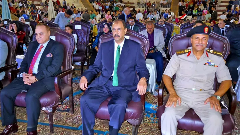 بحضور جماهيرى..سوهاج تحتفل باليوم العالمي للسياحة بالمسرح الروماني