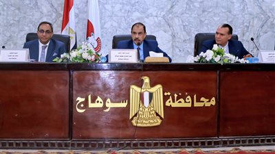 إجتماع تنسيقي مشترك لمحافظ سوهاج وقنا لمناقشة برنامج التنمية المحلية بالصعيد