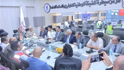 اجتماع موسع بغرفة العمليات الرئيسية بمركز السيطرة لمتابعة منسوب النيل بسوهاج