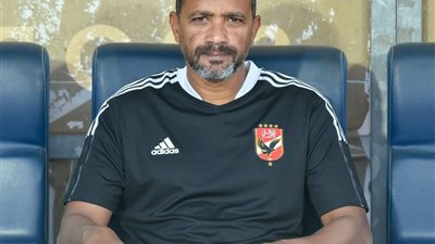  خلفاً لمحمد مكي.. المقاولون العرب يتفق مع سامي قمصان على تدريب الفريق