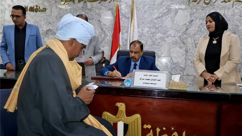 لتلبية طلبات المواطنين.. محافظ سوهاج يعقد اللقاء الأسبوعي بحضور وكلاء الوزارات
