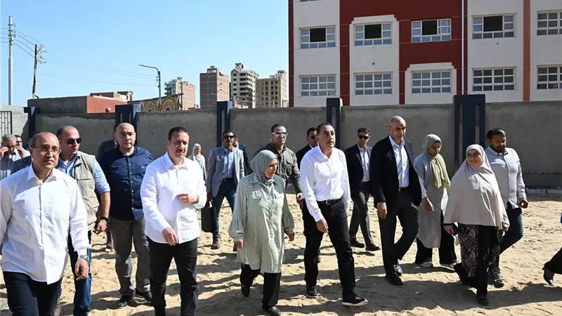 مدبولي يتابع إنشاء مدرسة مصرية يابانية جديدة بالمنوفية (صور)