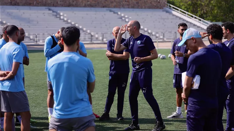 بسبب العقوبة.. «يورشيتش» يقود مباراة بيراميدز والجيش الرواندي من المدرجات