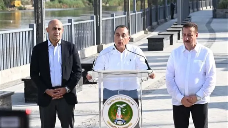 رئيس الوزراء يتفقد مشروعات 