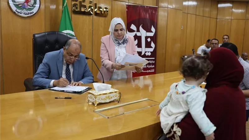 محافظ المنيا: دعم الحالات الإنسانية وتلبية احتياجات المواطنين أولوية قصوى ضمن خطة الرعاية المجتمعية الشاملة